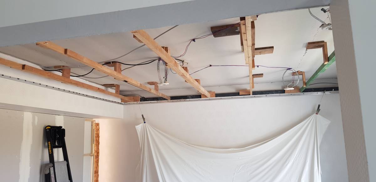 Pourquoi poser une toile tendue en r&eacute;novation ? Yutz