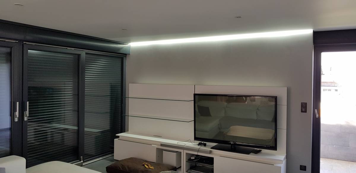 20200228_115143 1 | MS Habitat Pose de plafond tendu lumineux rubans LED en Moselle Hayange