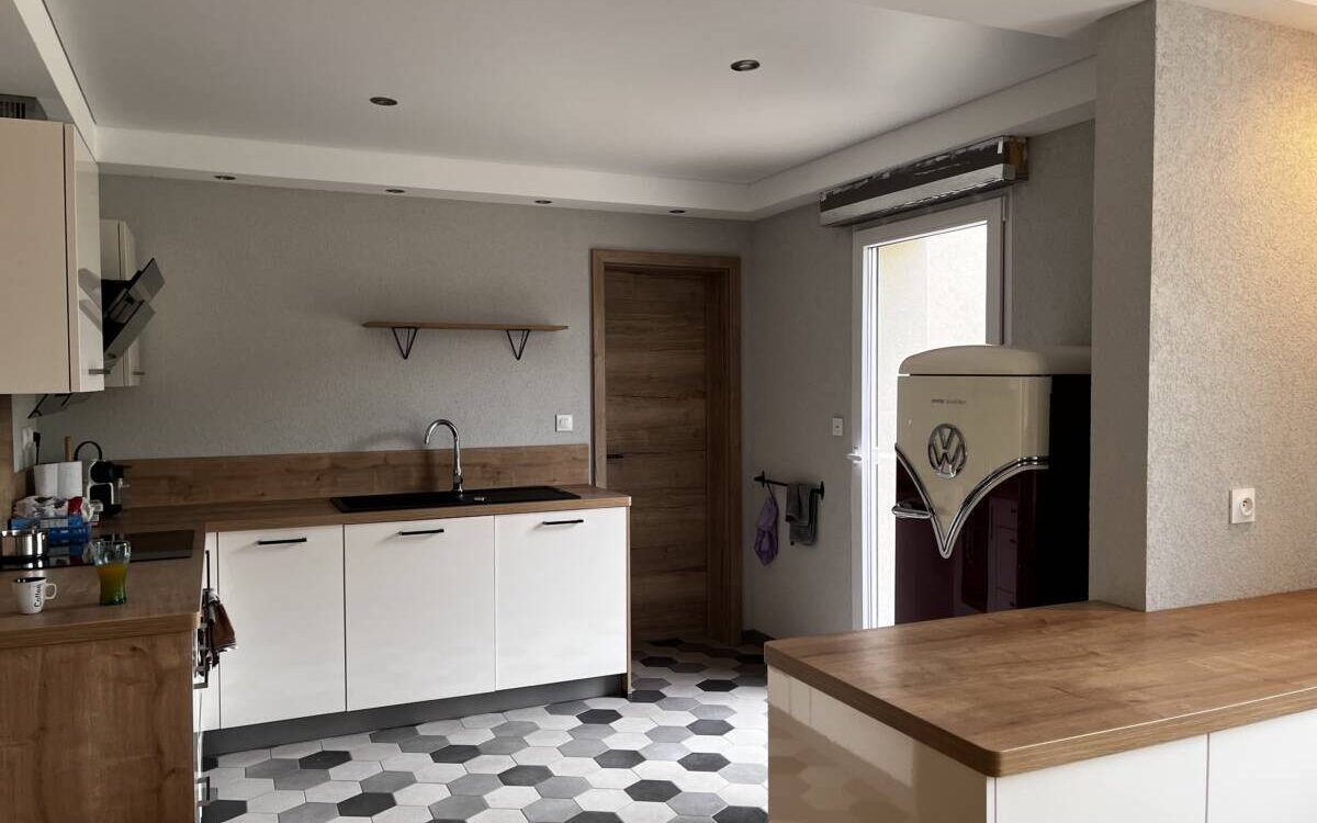Pourquoi privil&eacute;gier une toile PVC avec faible &eacute;mission de COV pour un int&eacute;rieur sain ? Thionville