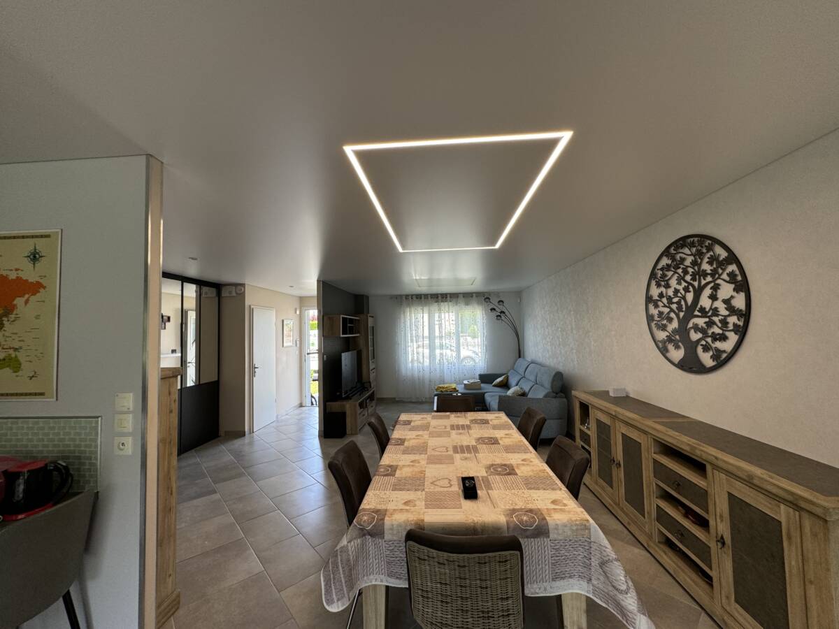 Comment installer un plafond lumineux pour reproduire la lumi&egrave;re naturelle ? Metz